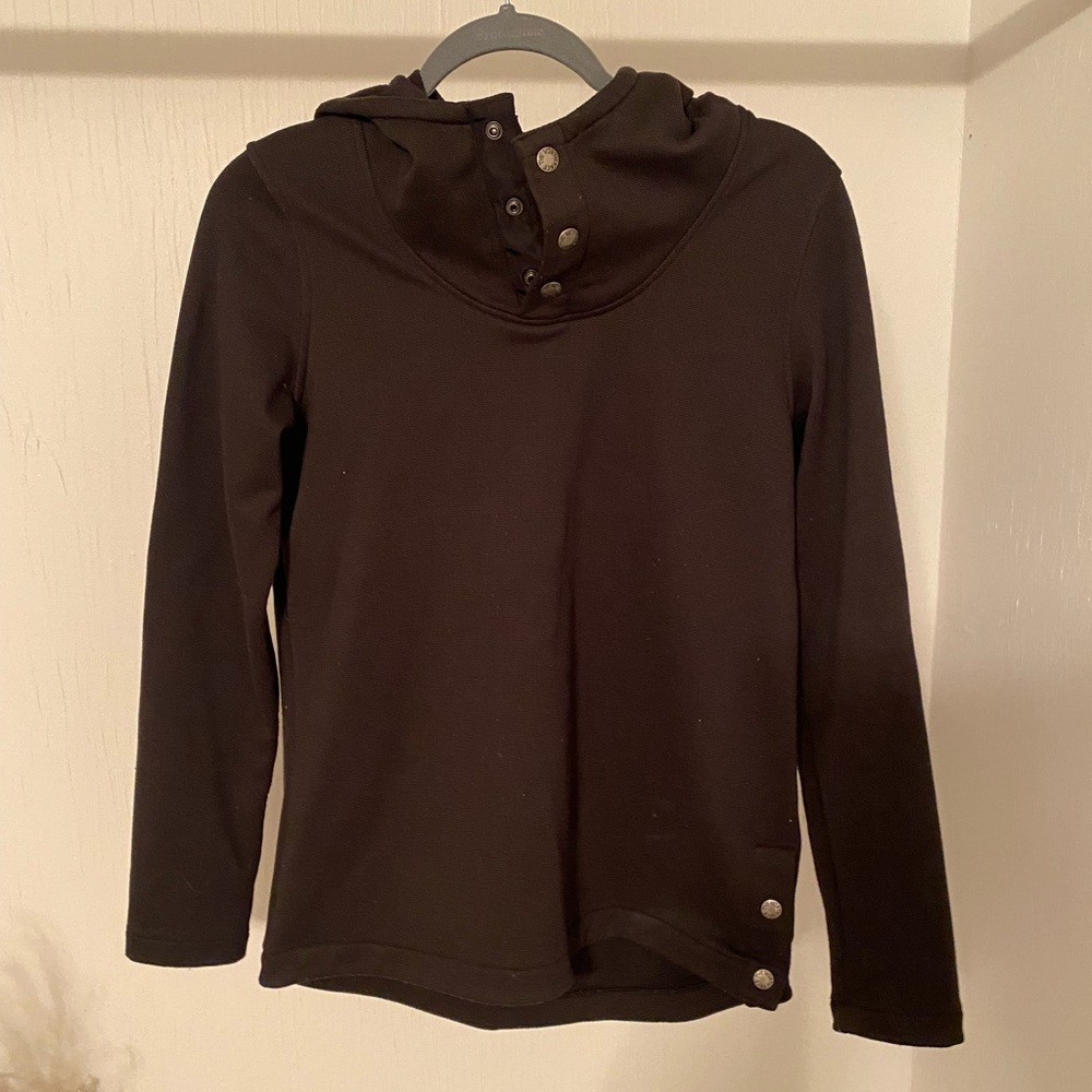 North Face sweatshirt